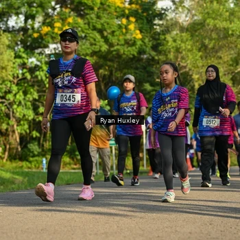 Runner Photo 8020467