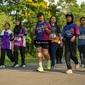 Runner Photo 8020475