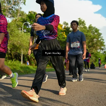 Runner Photo 8020478