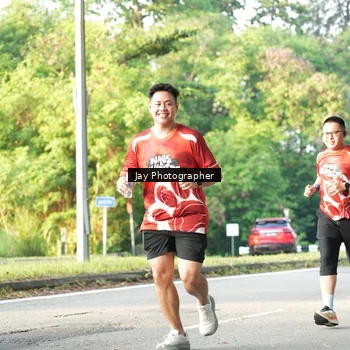 Runner Photo 8020503