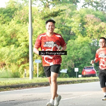 Runner Photo 8020525