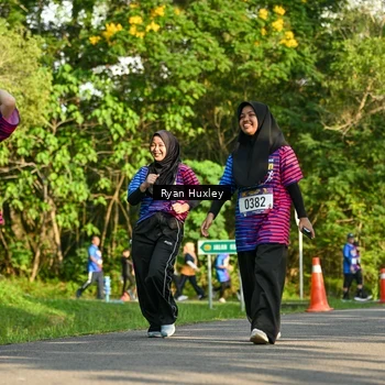 Runner Photo 8020540