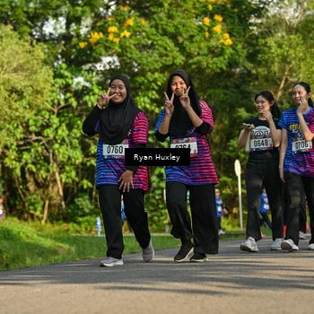 Runner Photo 8020680