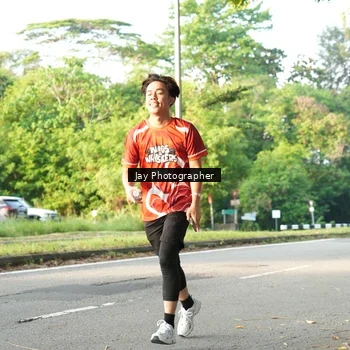 Runner Photo 8020683
