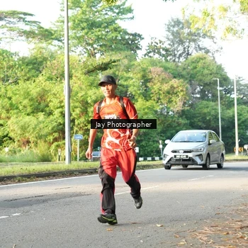Runner Photo 8020687