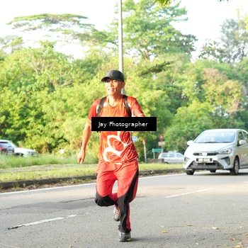 Runner Photo 8020711