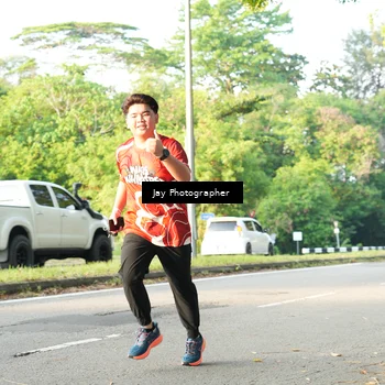 Runner Photo 8020721