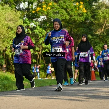 Runner Photo 8020735