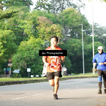 Runner Photo 8020780
