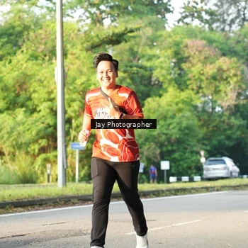Runner Photo 8020802