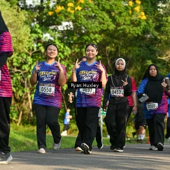 Runner Photo 8020807