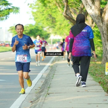 Runner Photo 8020846