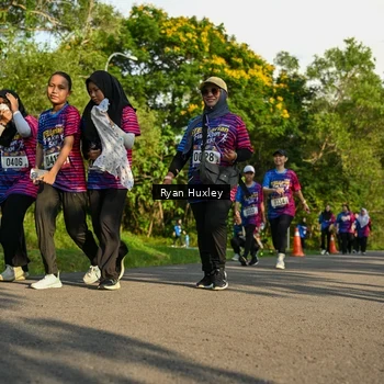 Runner Photo 8020893