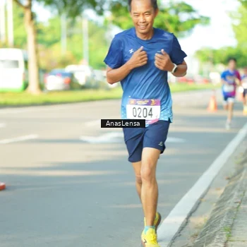 Runner Photo 8020953