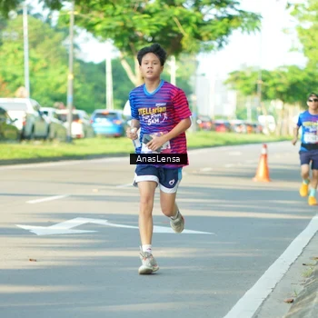 Runner Photo 8020967