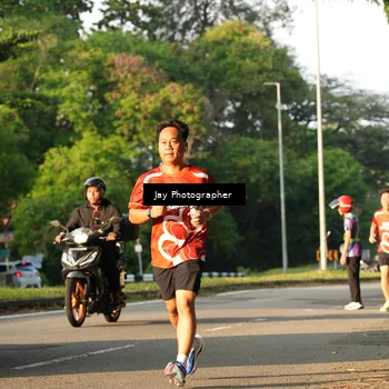 Runner Photo 8020989