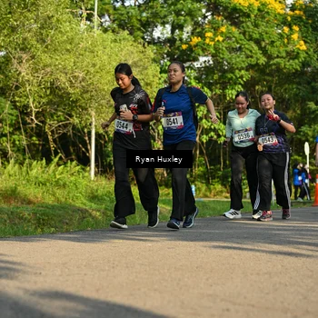 Runner Photo 8020996