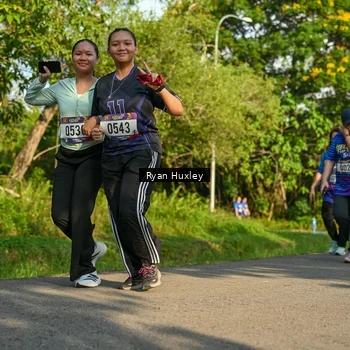 Runner Photo 8021005