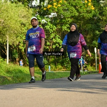 Runner Photo 8021021