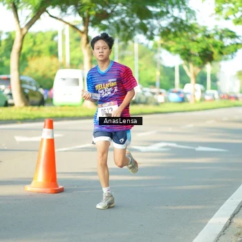 Runner Photo 8021037