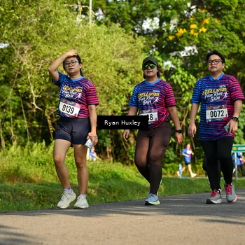 Runner Photo 8021101