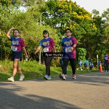 Runner Photo 8021104