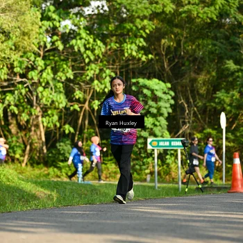 Runner Photo 8021116