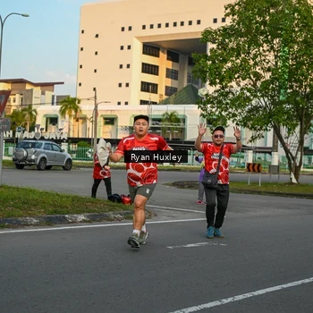 Runner Photo 8021206