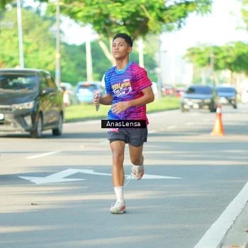 Runner Photo 8021411