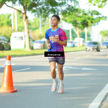 Runner Photo 8021413