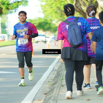 Runner Photo 8021735