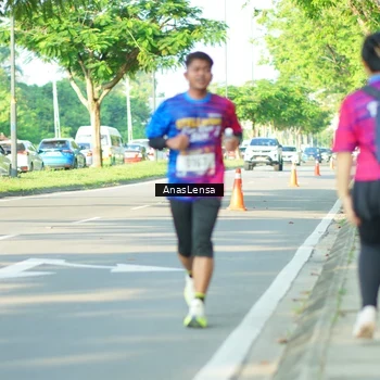 Runner Photo 8021745