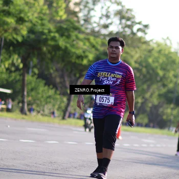 Runner Photo 8021895