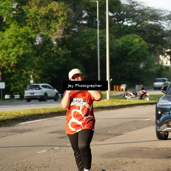 Runner Photo 8022005