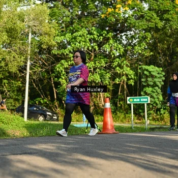 Runner Photo 8022102