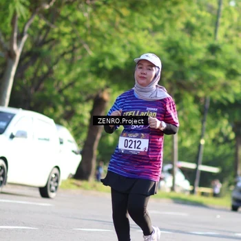 Runner Photo 8022273