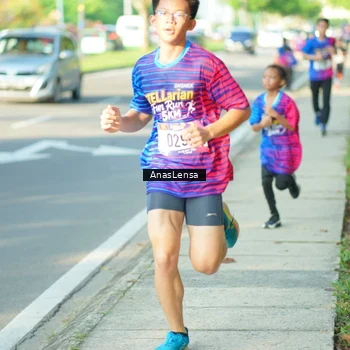 Runner Photo 8022536