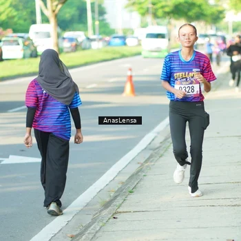 Runner Photo 8022654