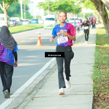 Runner Photo 8022658