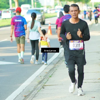 Runner Photo 8022759