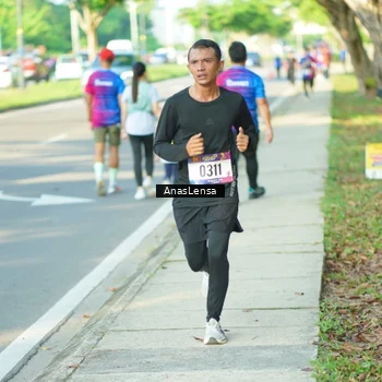 Runner Photo 8022771
