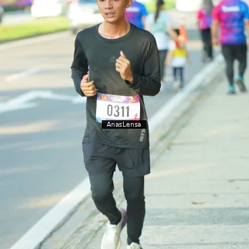 Runner Photo 8022843