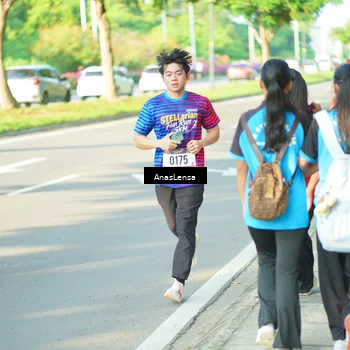 Runner Photo 8022876