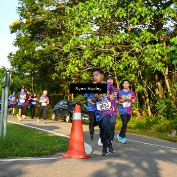 Runner Photo 8023003