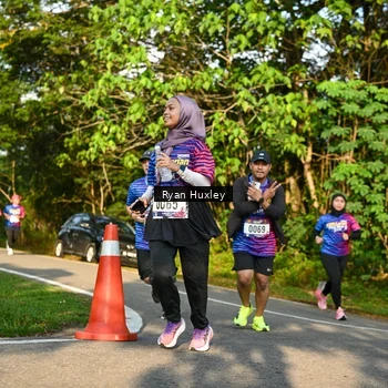 Runner Photo 8023022