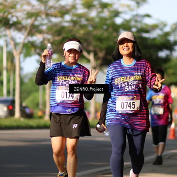 Runner Photo 8023023
