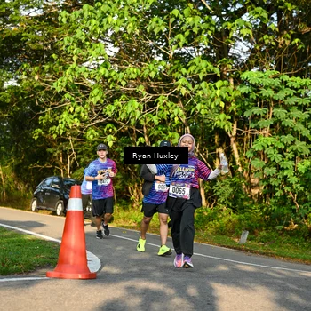 Runner Photo 8023025