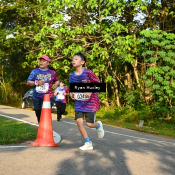 Runner Photo 8023039