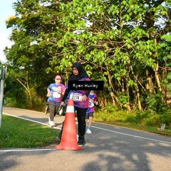 Runner Photo 8023040