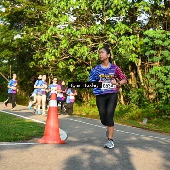 Runner Photo 8023046